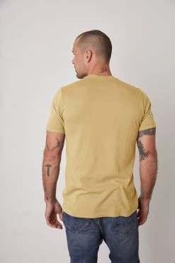 Velvet By Graham & Spencer HOWARD WHISPER CLASSIC CREW NECK TEE Mens