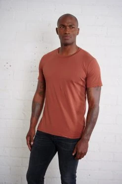 Velvet By Graham & Spencer HOWARD WHISPER CLASSIC CREW NECK TEE Mens