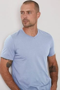 Velvet By Graham & Spencer SAMSEN WHISPER CLASSIC V-NECK TEE Mens