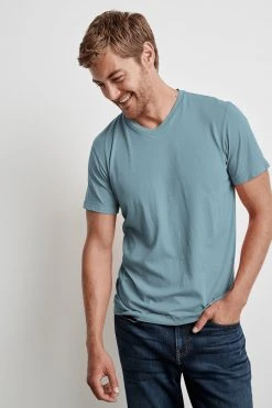 Velvet By Graham & Spencer Mens SAMSEN WHISPER CLASSIC V-NECK TEE