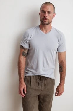 Velvet By Graham & Spencer SAMSEN WHISPER CLASSIC V-NECK TEE Mens