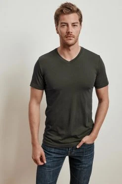 Velvet By Graham & Spencer Mens SAMSEN WHISPER CLASSIC V-NECK TEE
