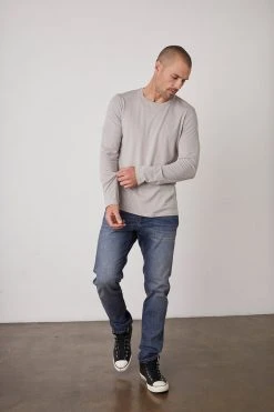 Velvet By Graham & Spencer SKEETER WHISPER CLASSIC CREW NECK TEE Mens