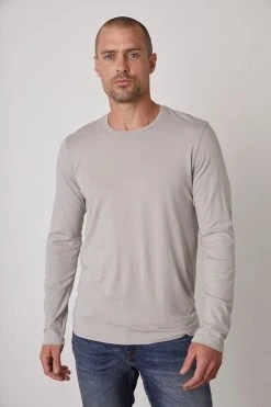Velvet By Graham & Spencer SKEETER WHISPER CLASSIC CREW NECK TEE Mens