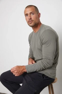 Velvet By Graham & Spencer SKEETER WHISPER CLASSIC CREW NECK TEE