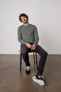 Velvet By Graham & Spencer SKEETER WHISPER CLASSIC CREW NECK TEE