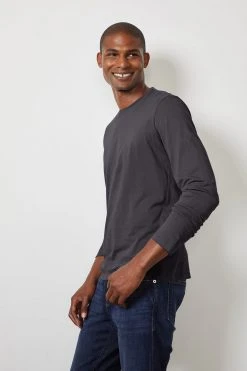 Velvet By Graham & Spencer SKEETER WHISPER CLASSIC CREW NECK TEE Mens