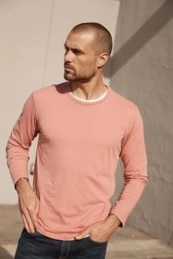 Velvet By Graham & Spencer SKEETER WHISPER CLASSIC CREW NECK TEE Mens