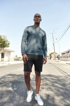 Velvet By Graham & Spencer SKEETER WHISPER CLASSIC CREW NECK TEE Mens