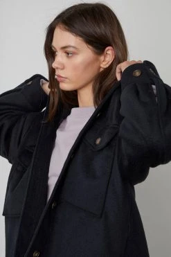 Velvet By Graham & Spencer ARIANA SHACKET Womens
