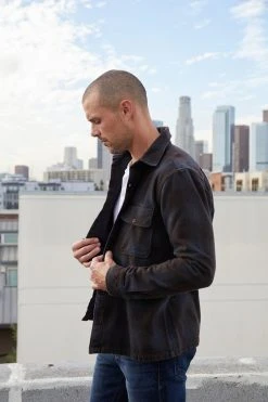 Velvet By Graham & Spencer BRYSON PLAID BUTTON-UP Mens