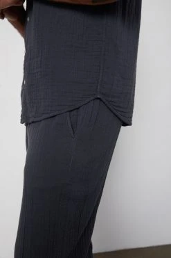 Velvet By Graham & Spencer Mens CHRISTIAN BUTTON-UP SHIRT